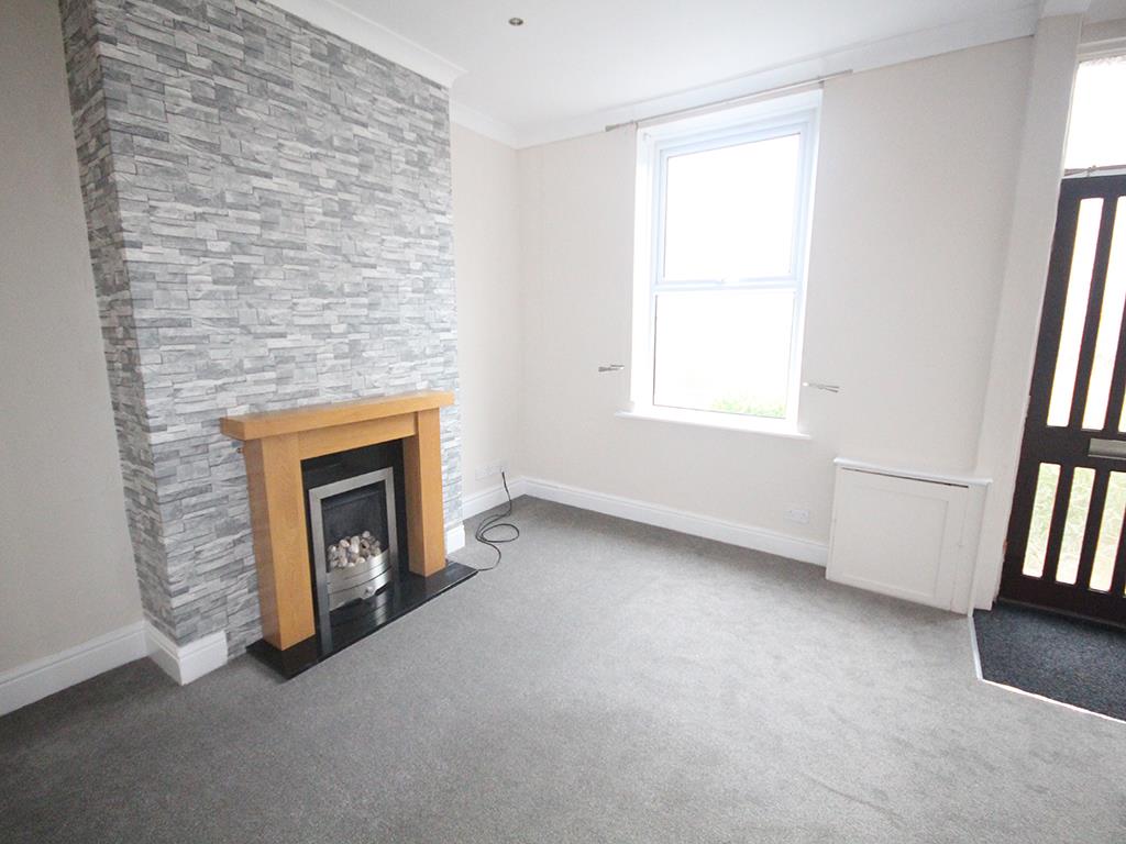 3 bedroom end terrace house Let Agreed in Barnoldswick - IMG_2347.jpg